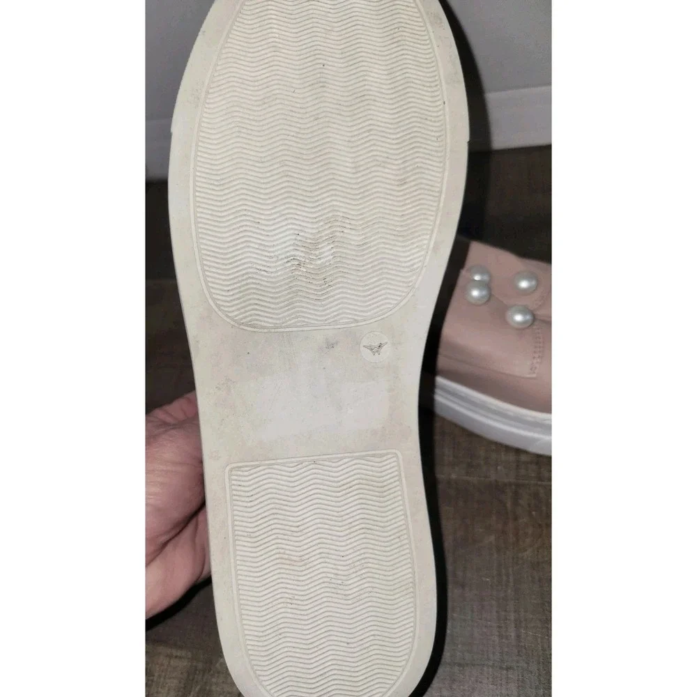 Lewit Pink Leather‎ Pearl Detail Sneakers US 9.5 EU39/40